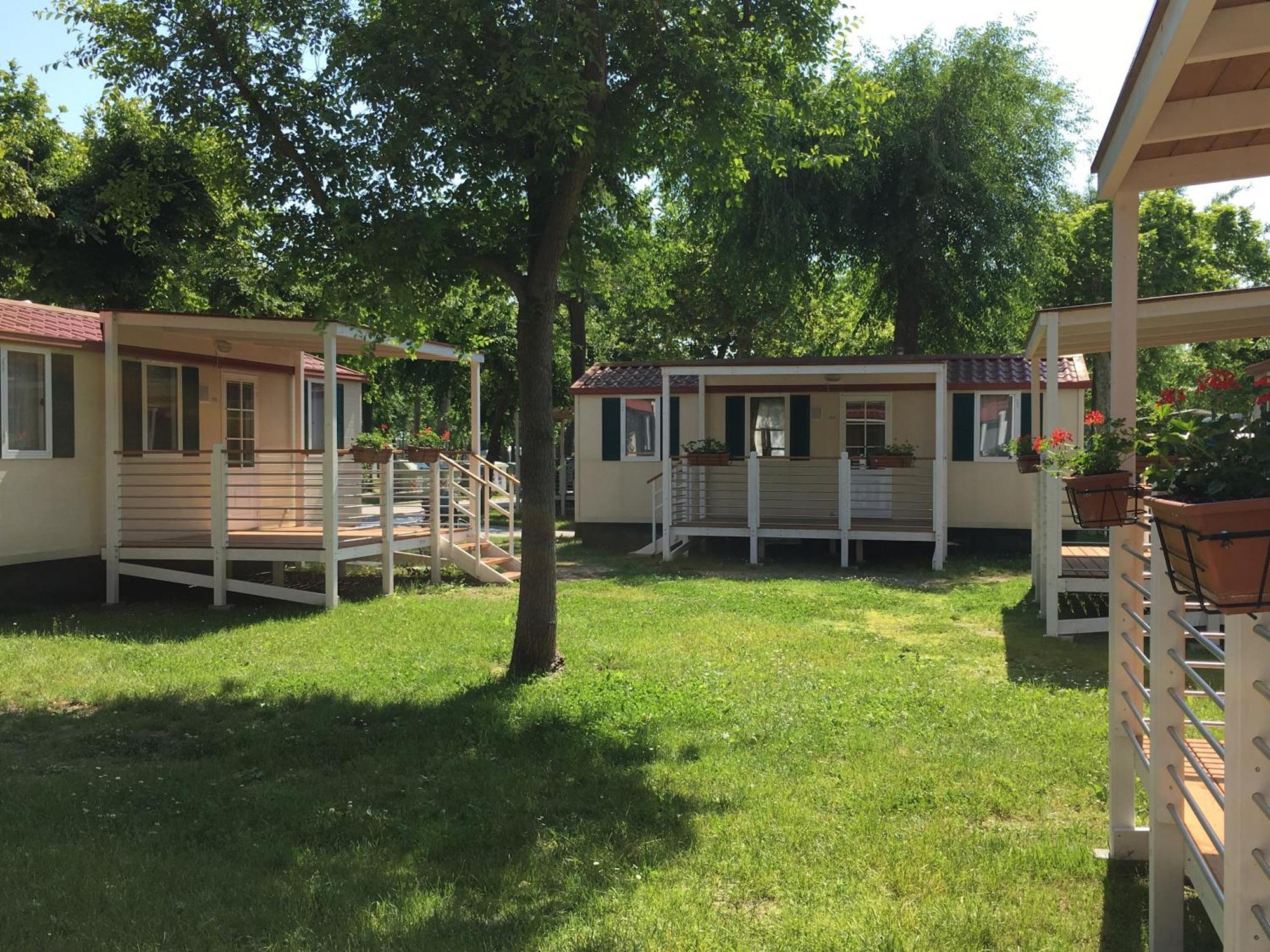 Vakantiepark Villaggio San Francesco - Adria Mobile Homes 4*